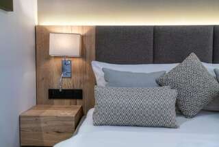 Отель Hotel Meta Resort & Vine SPA Щирк Бюджетный двухместный номер с 1 кроватью-4